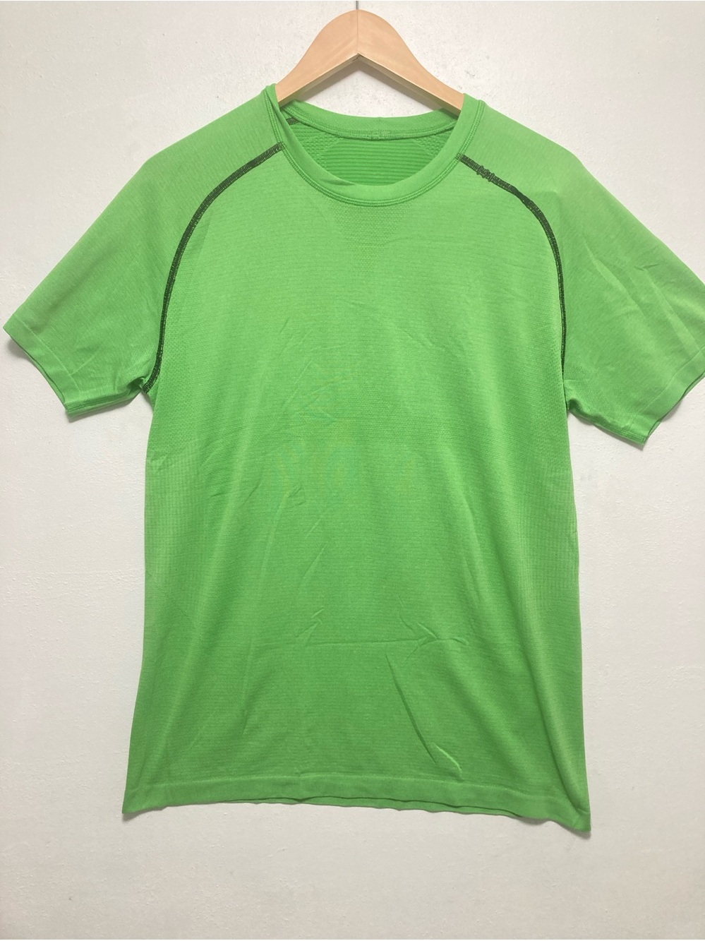 Lululemon Metal Vent Tech Short Sleeve Shirt Green Size L Gym Training Run